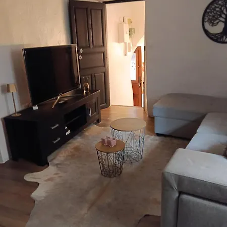 Casa Di Baroni Typical * קורבארה
